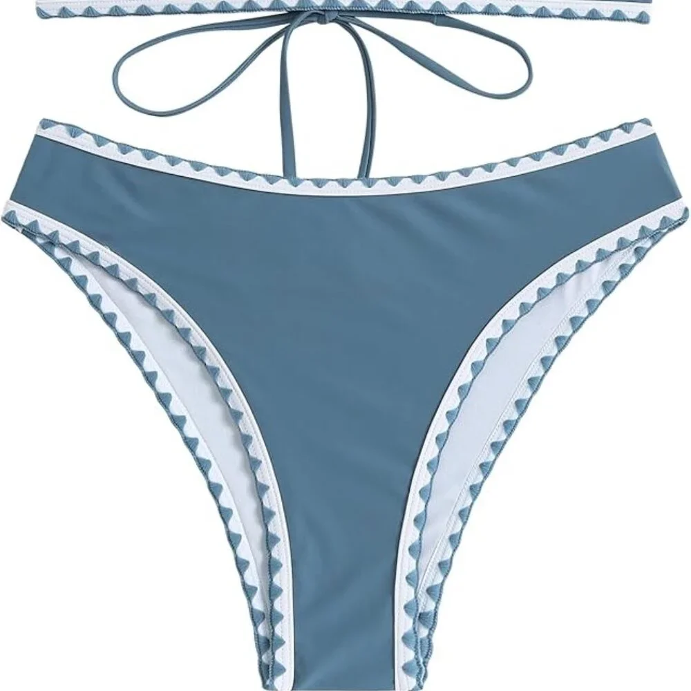Blue Bandeau bikini. - Picture 4 of 5